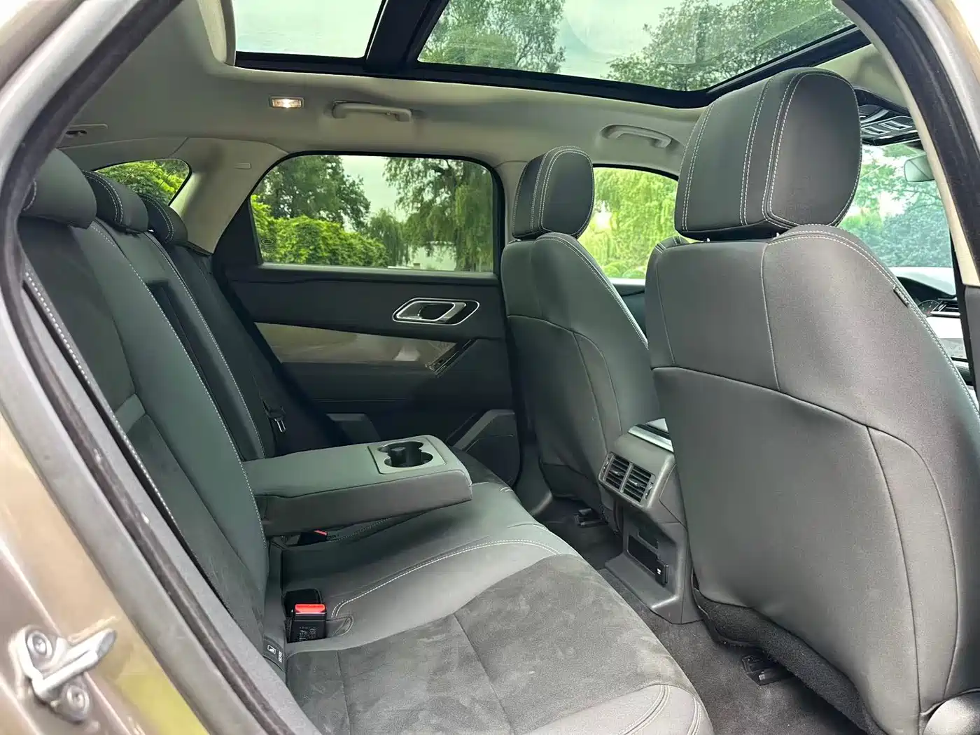 Land Rover Range Rover Velar 2019 2018 P250 S