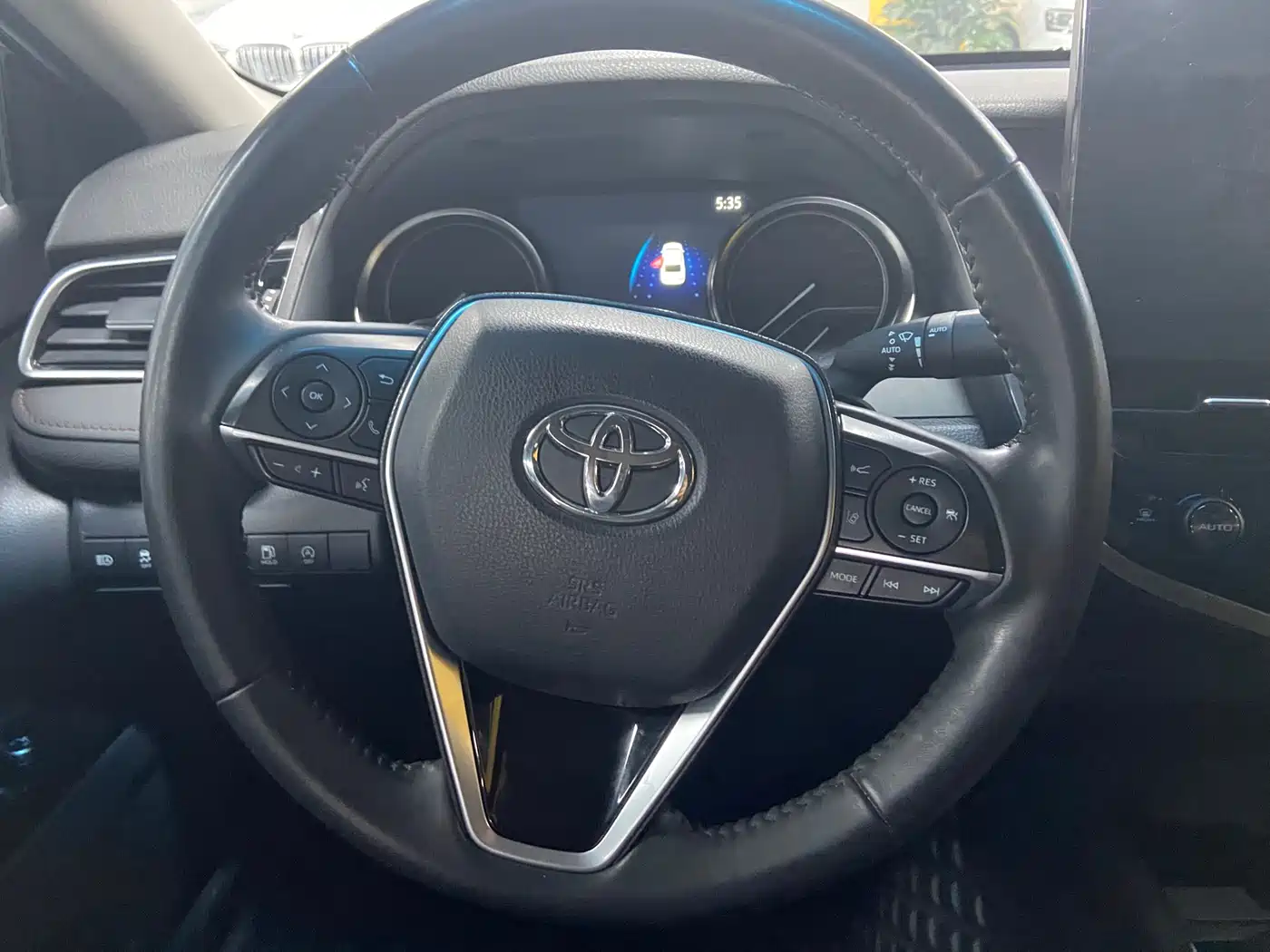 Toyota Camry 2021 2.0G Luxury Edition фото 7