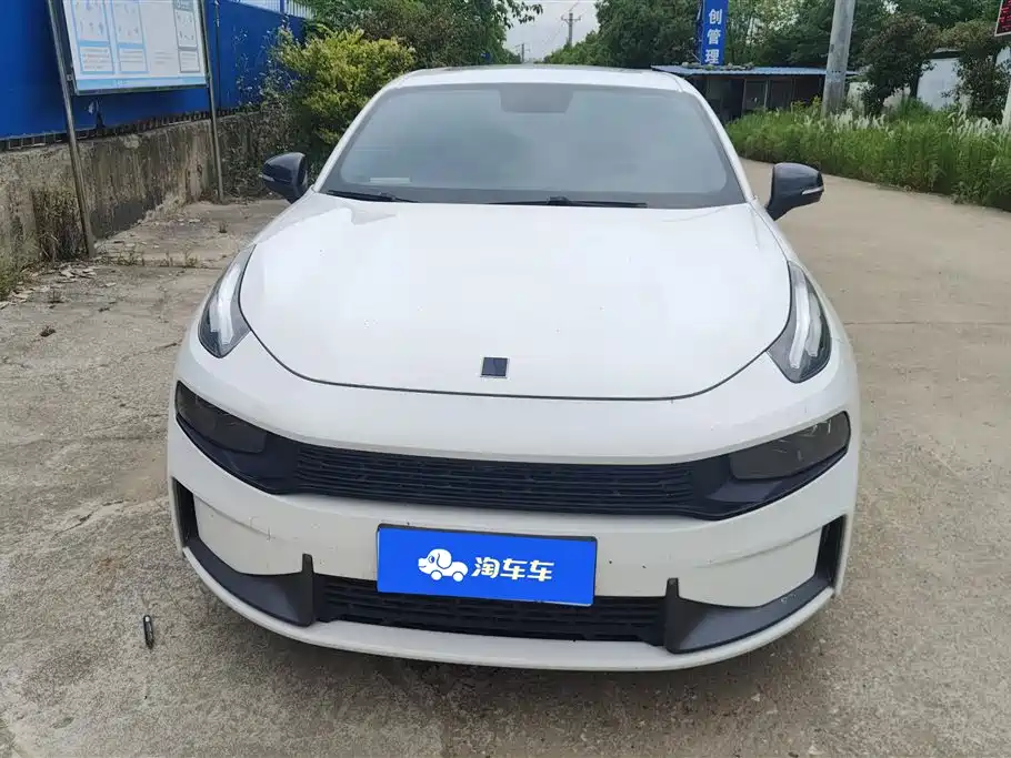 Lynk & Co 03 2021 2.0TD Auto Jin Plus фото 2