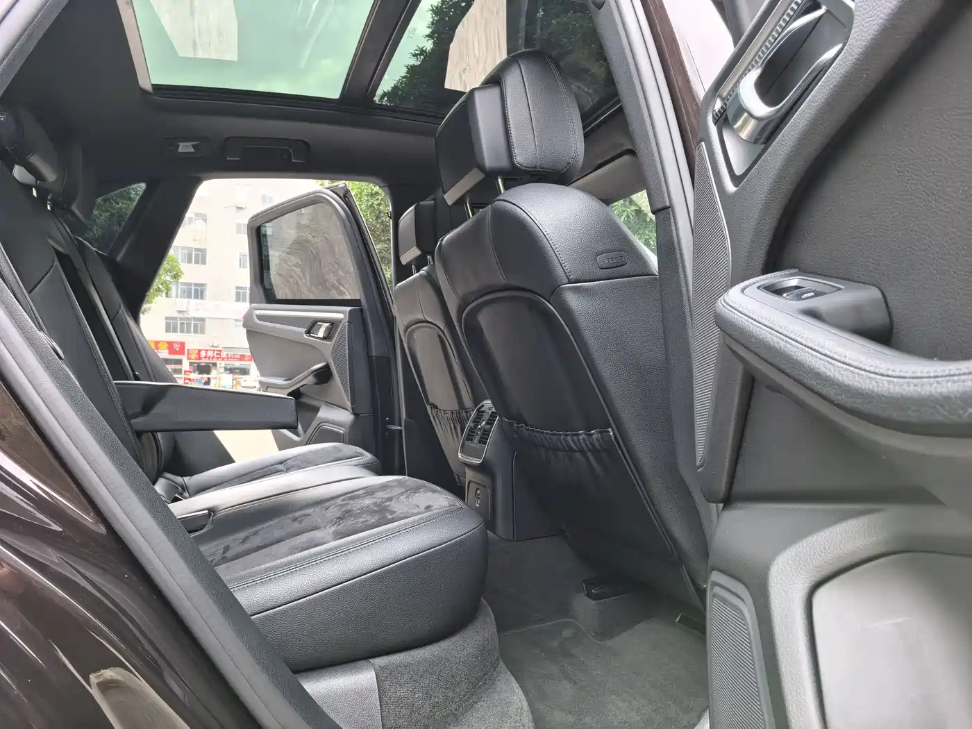 Porsche Macan 2018 Macan 2.0T фото 11