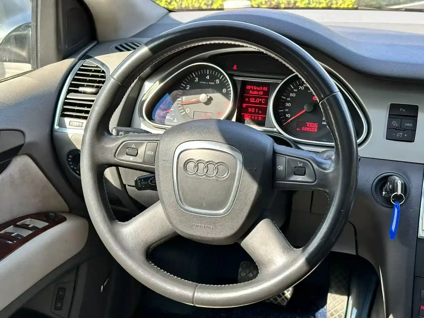 Фото 7 - Audi Q7
