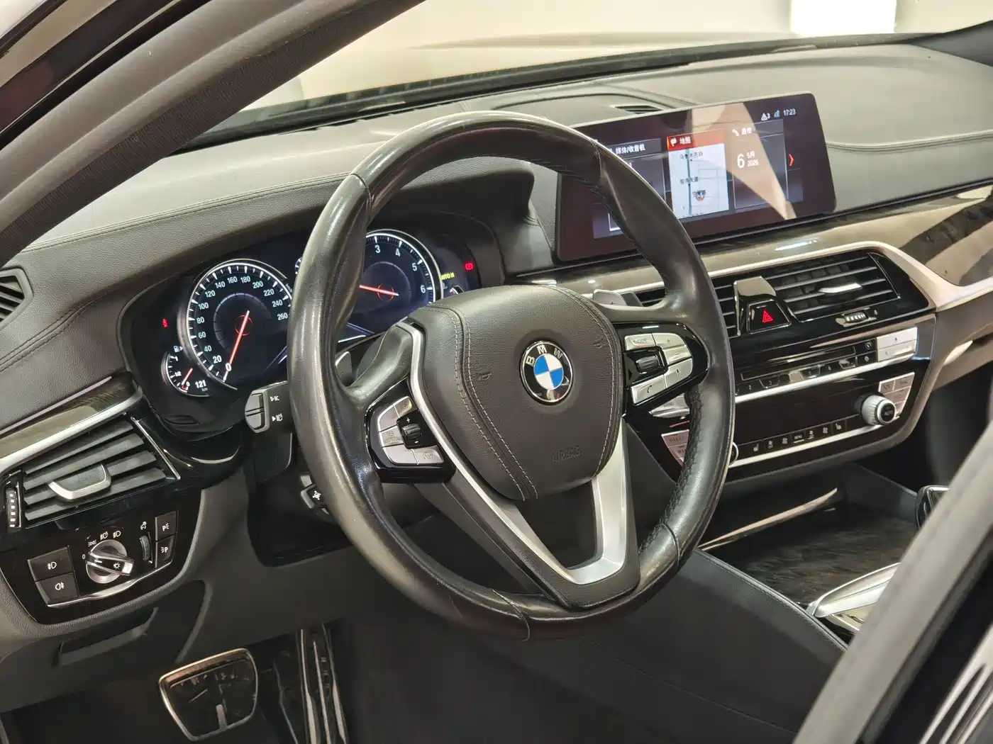 BMW 5 Series 2018 Facelift 530Li Leading M Sport Package фото 14