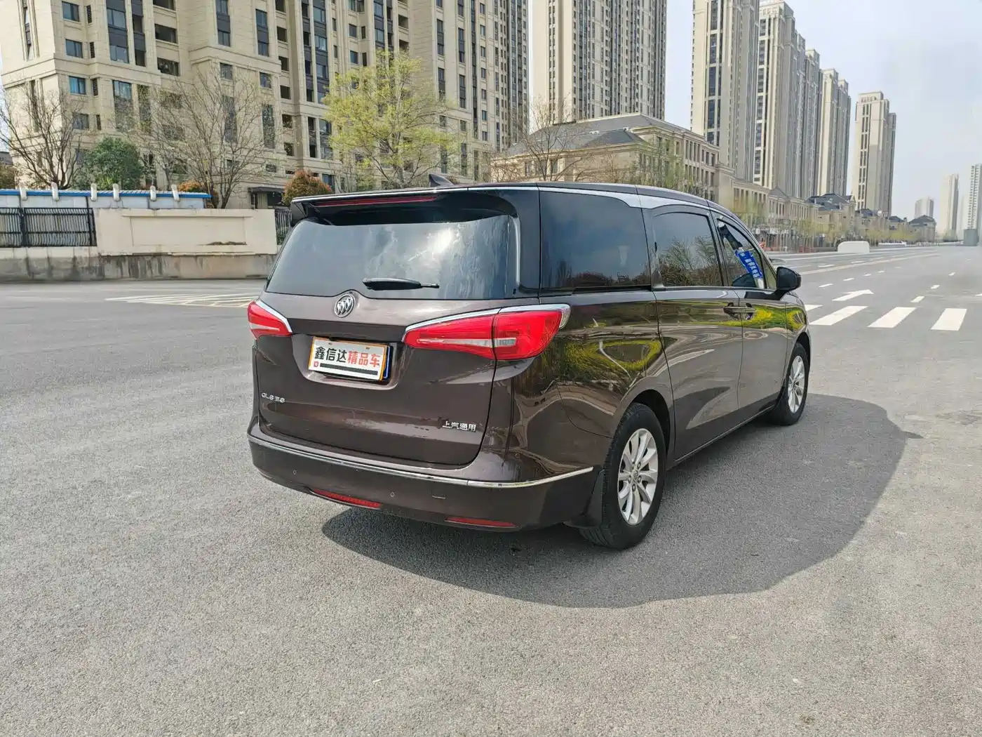Buick GL8 2017 ES 28T Premium China V фото 18