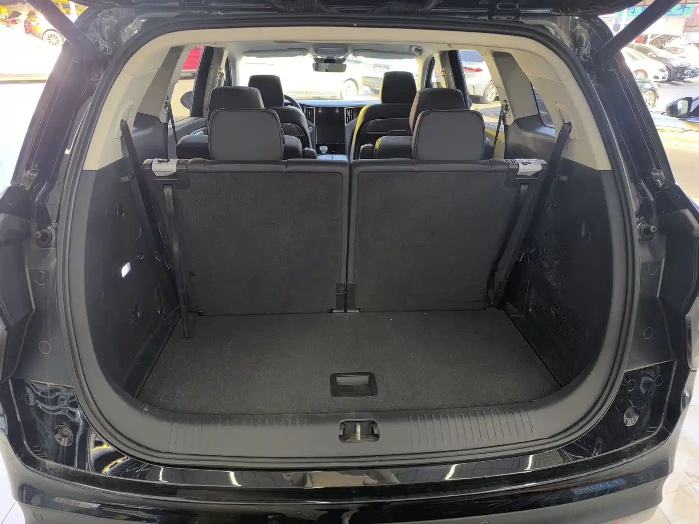 Hongqi HS7 PHEV 2024 2.0T PHEV 4WD Flagship Edition 6-seater фото 16