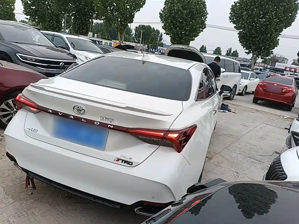 Toyota Avalon 2019 2.0L XLE Premium Edition (China VI) фото 7