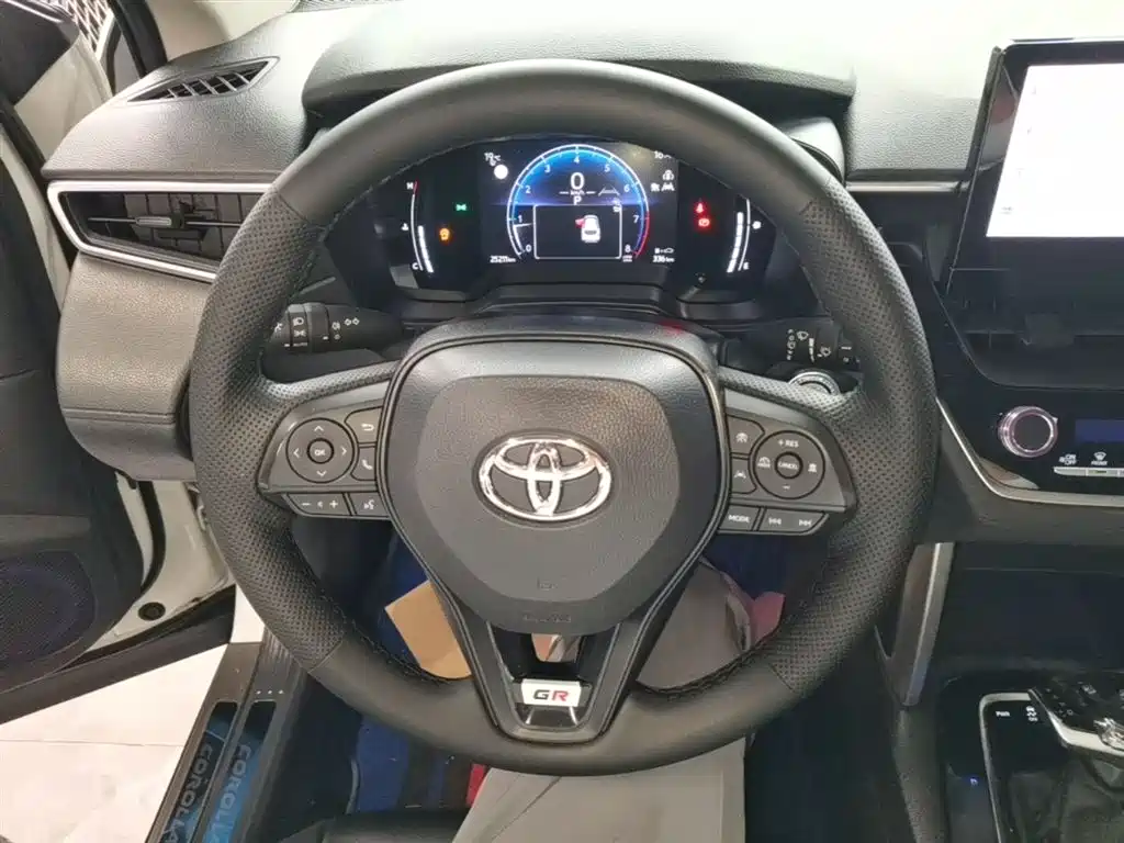 Toyota Corolla Cross 2023 2.0L Elite Edition фото 7