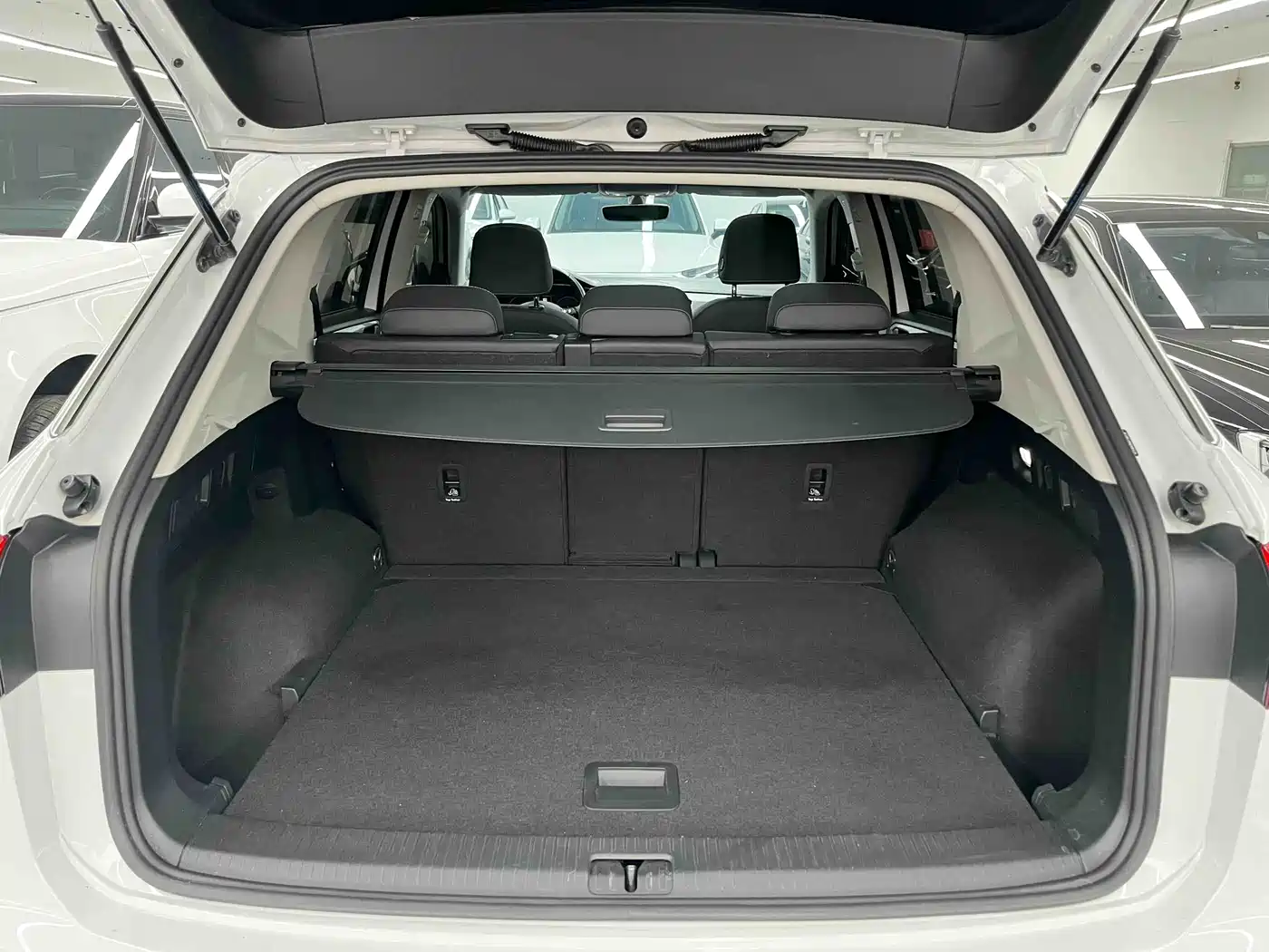Volkswagen Tayron 2020 330TSI 2WD Luxury Smart Edition фото 20