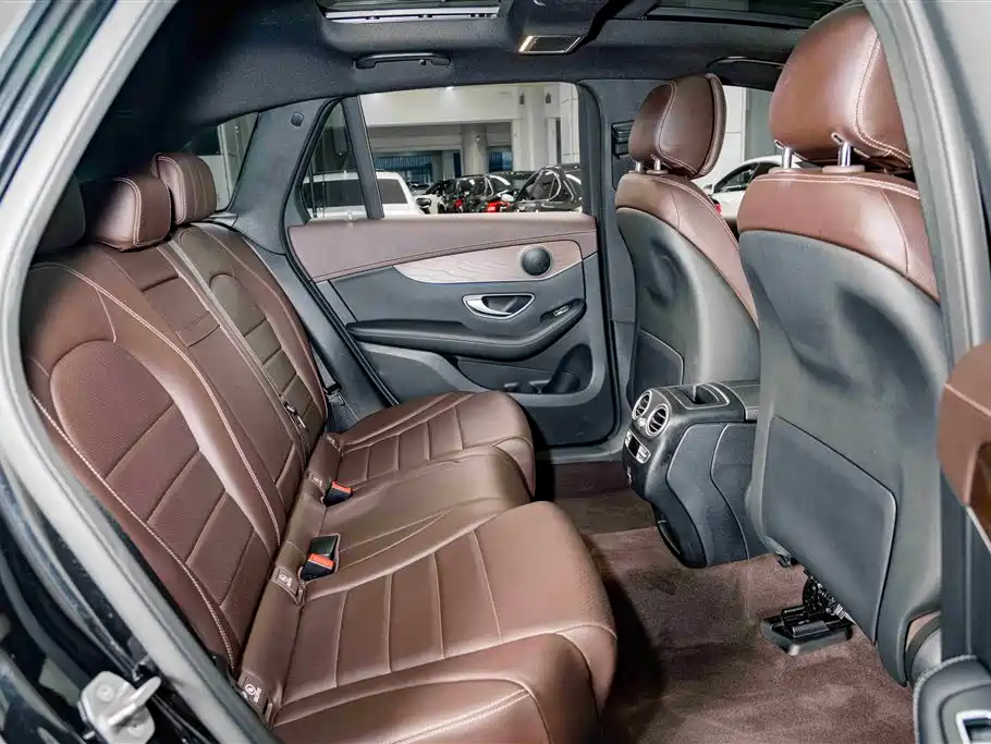 Mercedes-Benz GLC 2022 Model GLC 260 L 4MATIC Luxury Edition фото 21