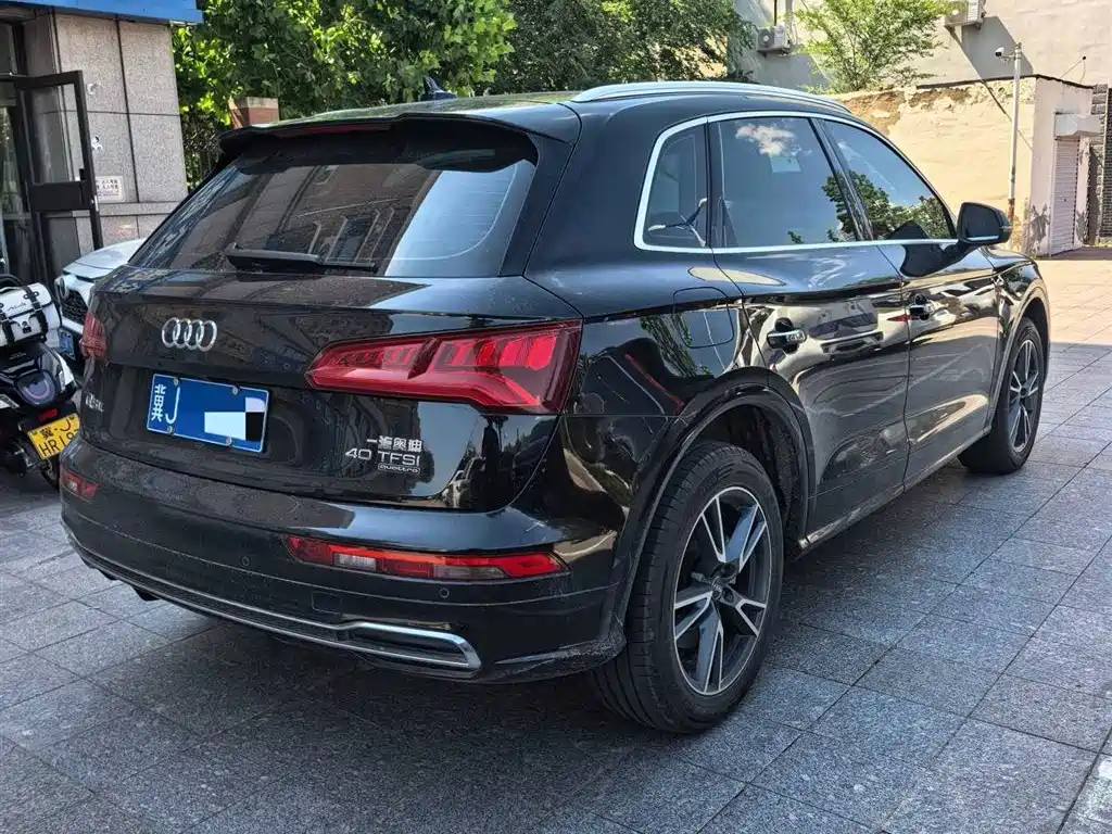 AUDI Q5L
