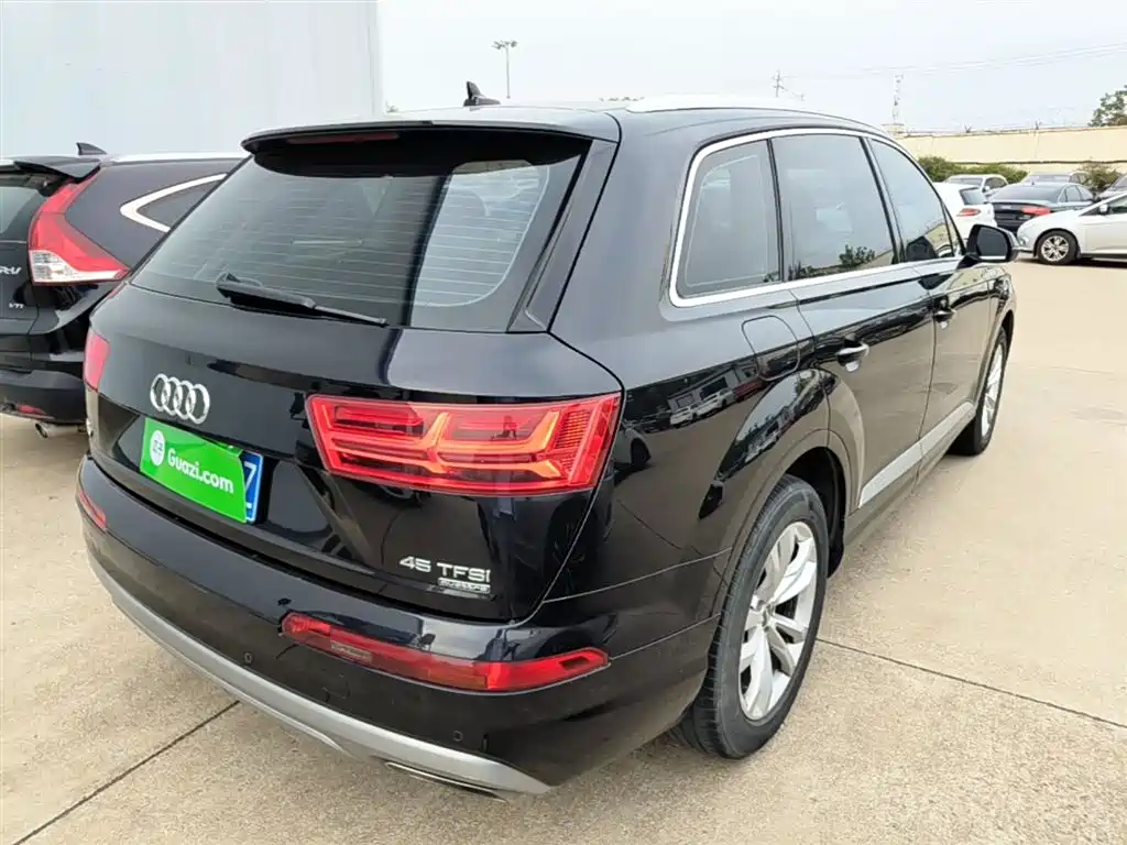 Audi Q7 2019 45 TFSI Comfort фото 7