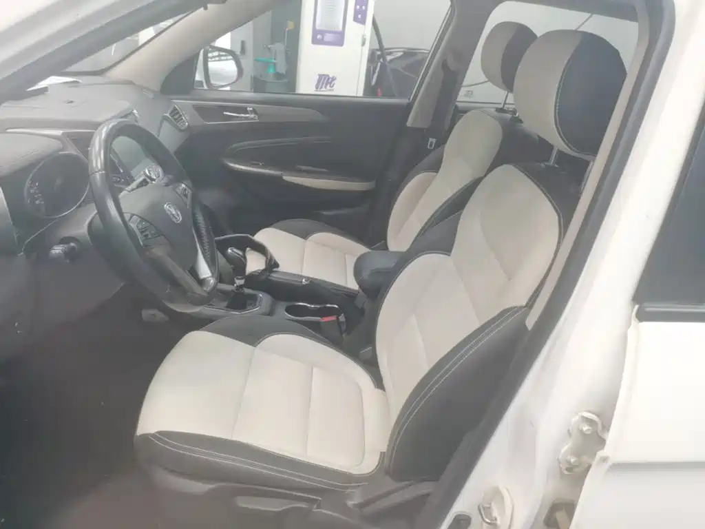 Changan CS35 2017 2017 1.6L Manual Luxury