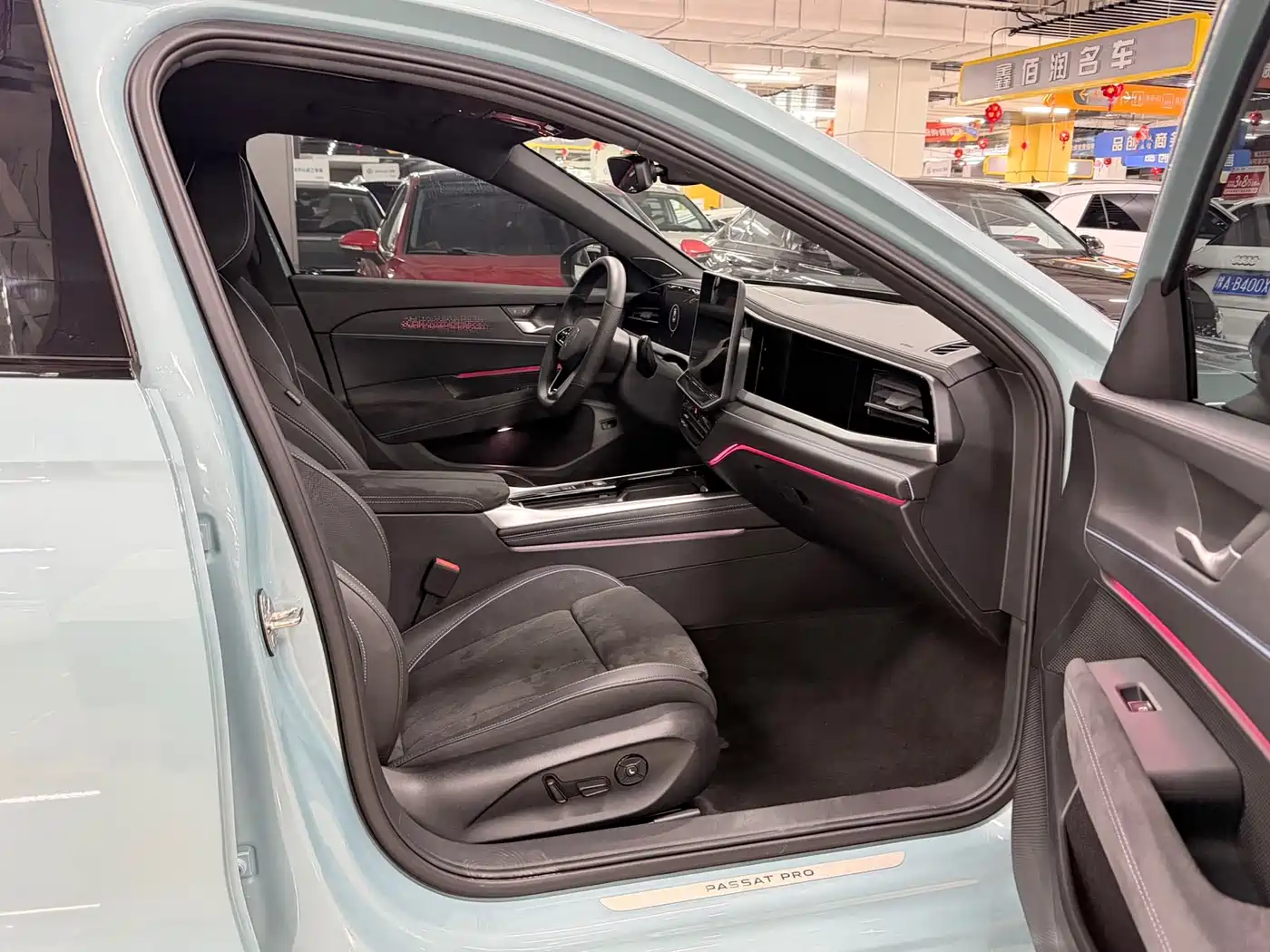 Volkswagen Passat 2025 Model Pro 380TSI Starlight Dragon Premium Edition фото 14