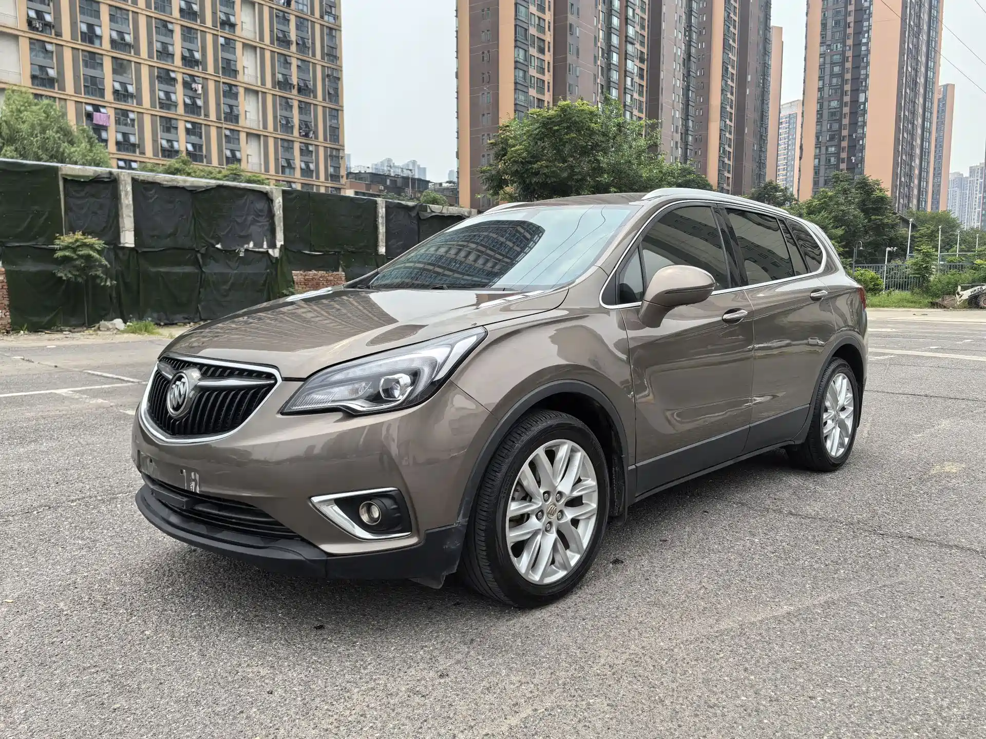 Фото 1 - Buick Envision Plus