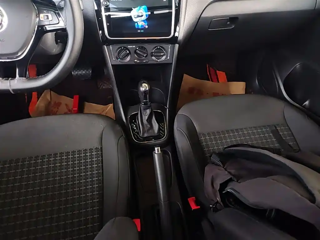 Volkswagen Polo 2018 1.5L Auto Comfort фото 14