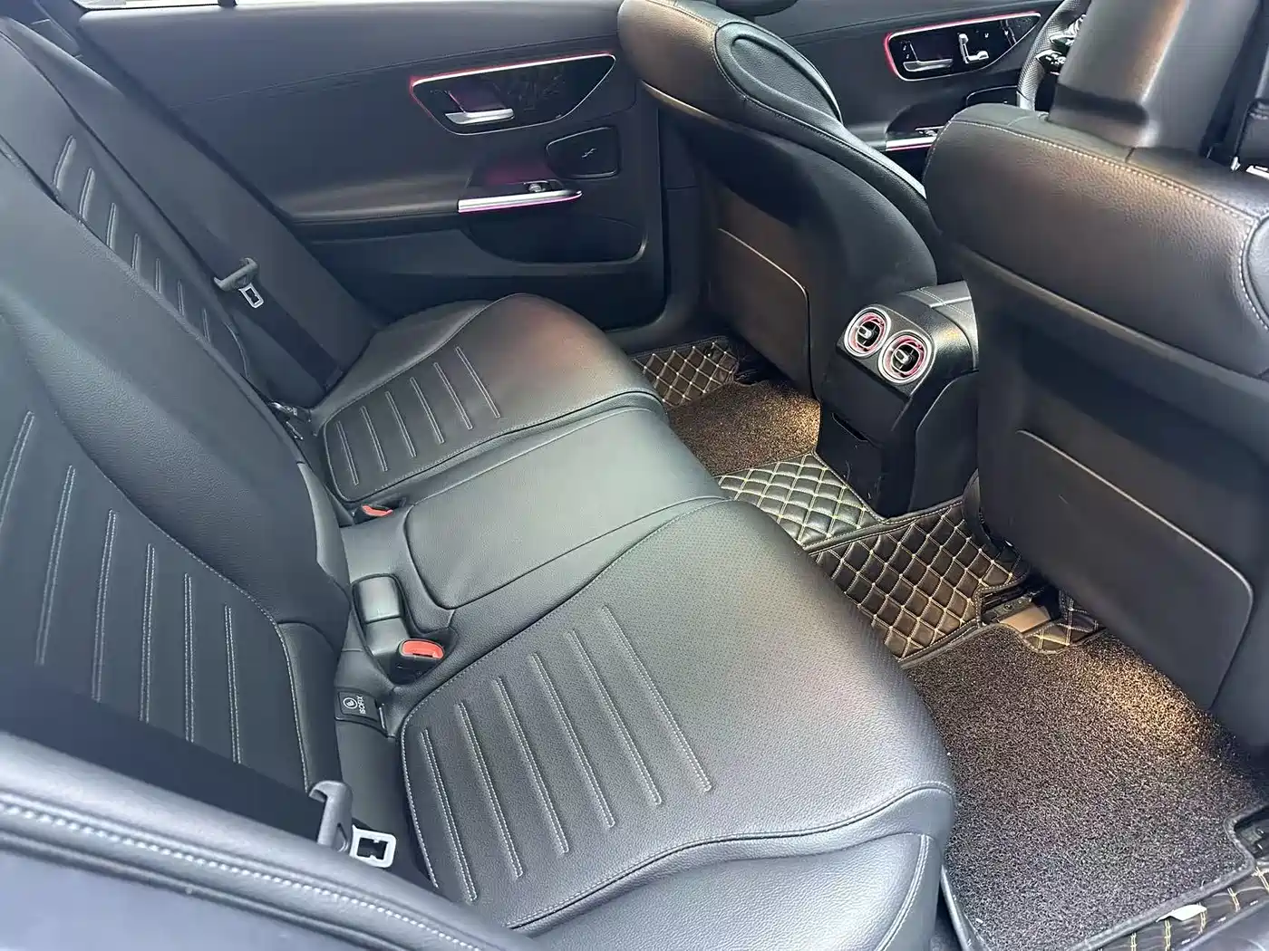 Mercedes-Benz C-Class 2023 C 260 L Sport фото 14