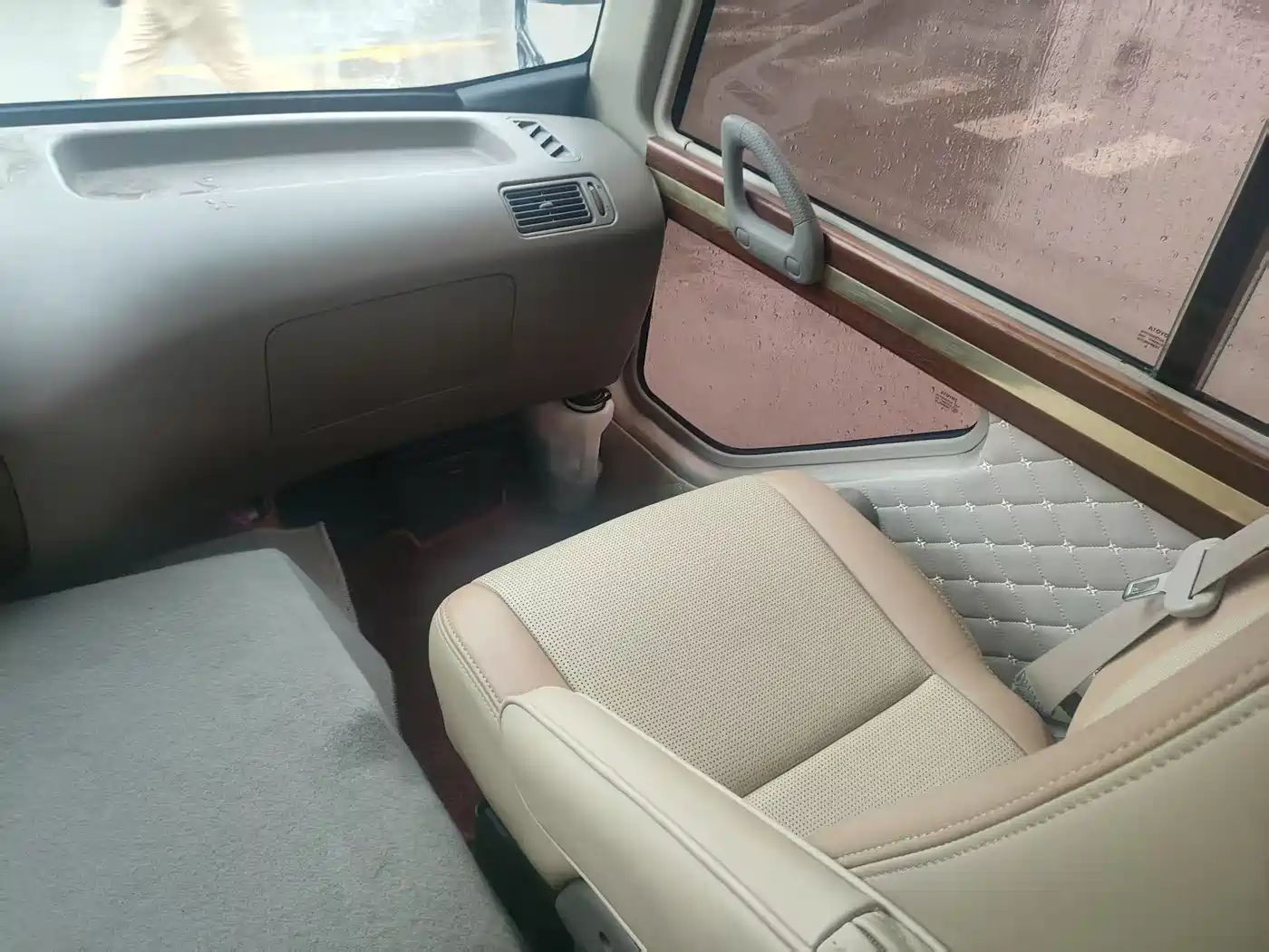 Toyota Coaster 2019 4.0L Luxury Vehicle GRB53L-ZCMEK 20-seater 9GR фото 9