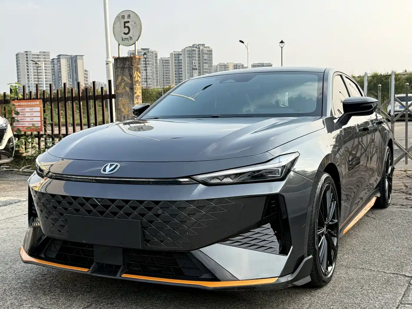 Changan UNI-V 2024 — пригон из Китая