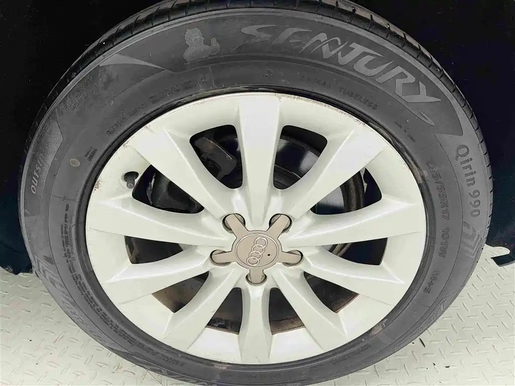 Фото 17 - Audi A6L