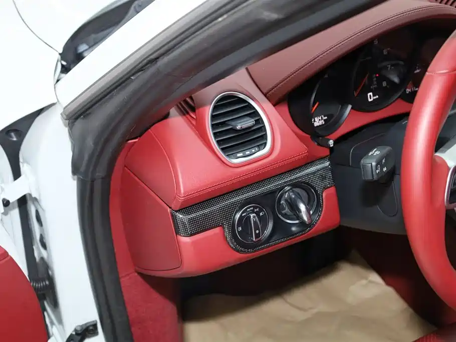 Porsche 718 2022 Boxster 2.0T фото 17
