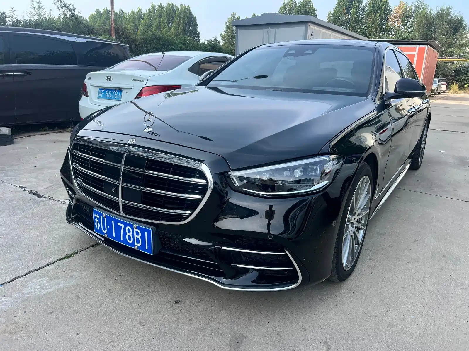Photo 1 - Mercedes-Benz S-Class