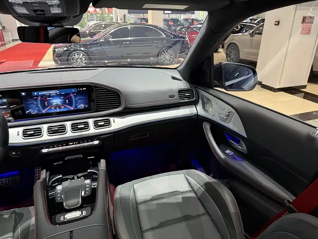 Mercedes-Benz GLE AMG 2025 Facelift AMG GLE 53 4MATIC+ фото 28
