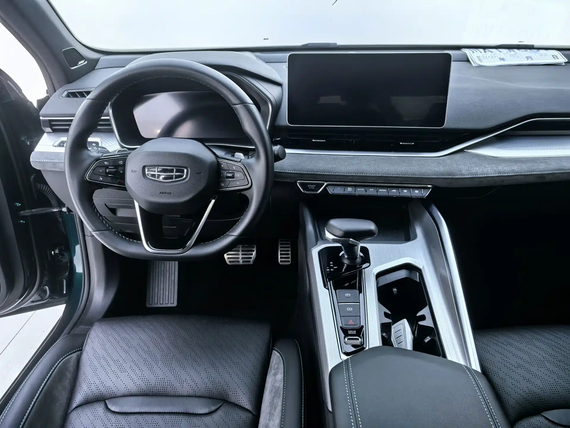 Фото 6 - Geely Preface