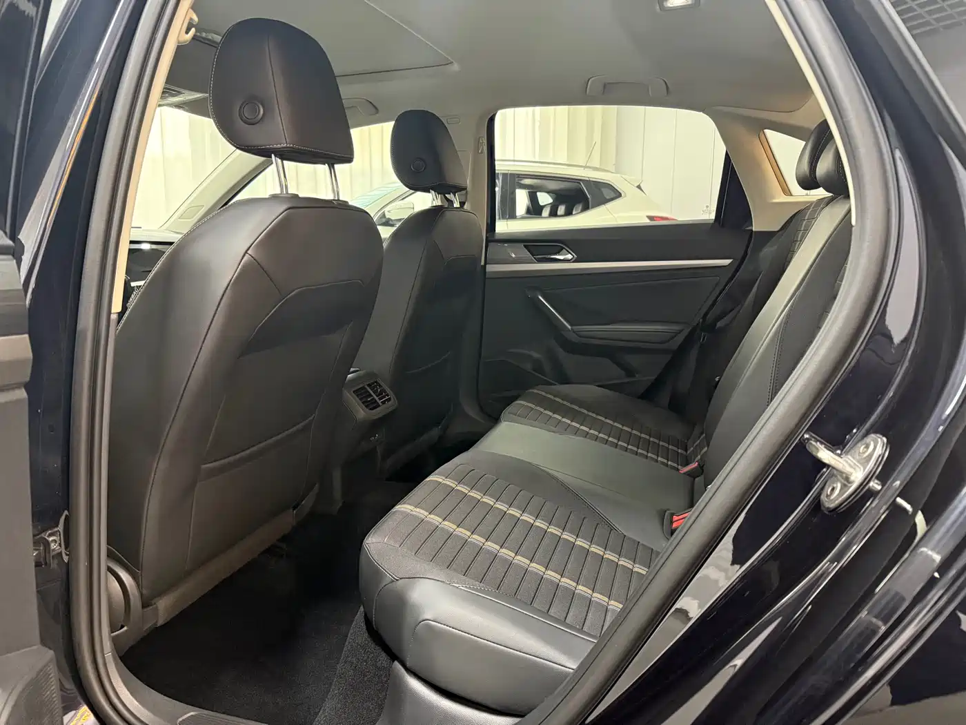 Volkswagen Lavida 2022 280TSI DSG Comfort Edition фото 12