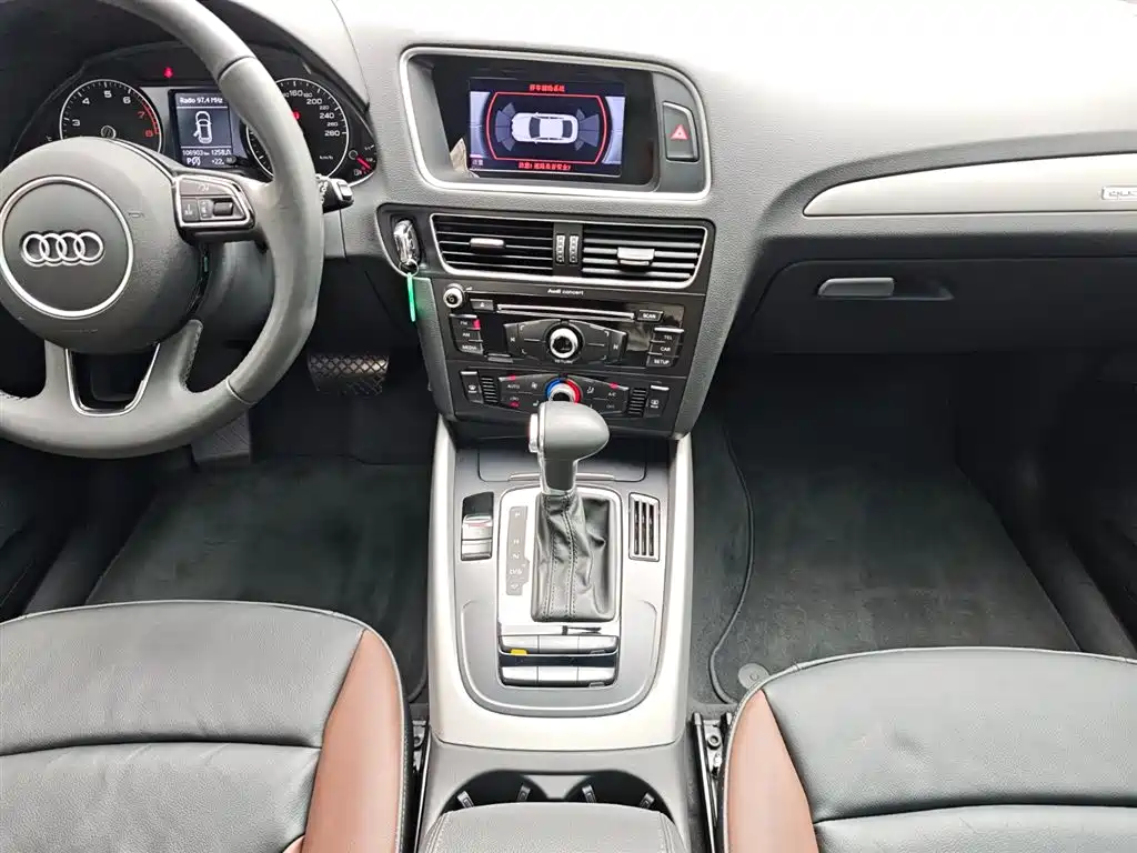 Audi Q5 2018 Collector's Edition 40 TFSI Progressive фото 17