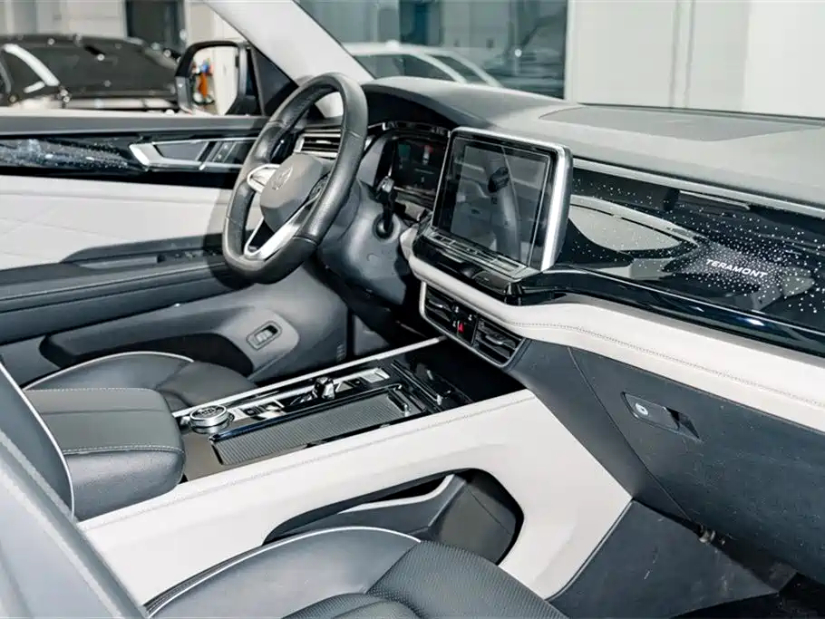 Volkswagen Teramont 2023 380TSI AWD Premium Luxury Edition фото 17