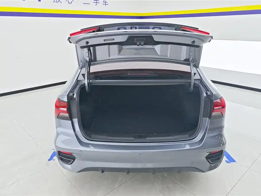 Фото 4 - Roewe i5