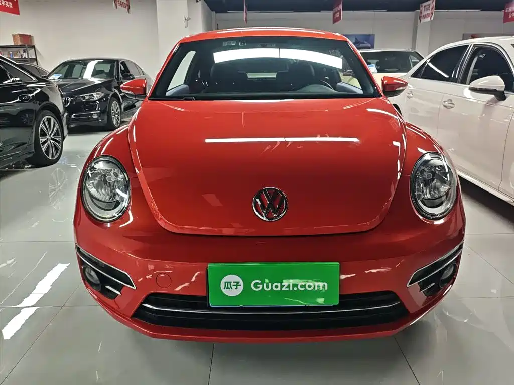 Volkswagen Beetle 2017 180TSI Enjoy фото 3