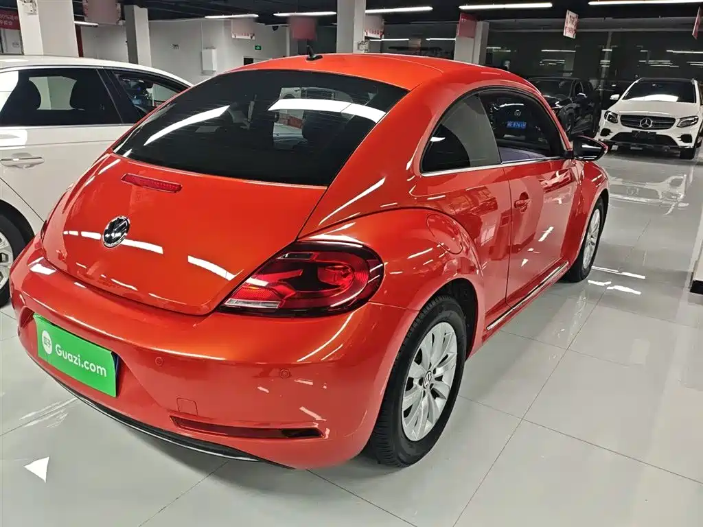 Volkswagen Beetle 2017 180TSI Enjoy фото 7