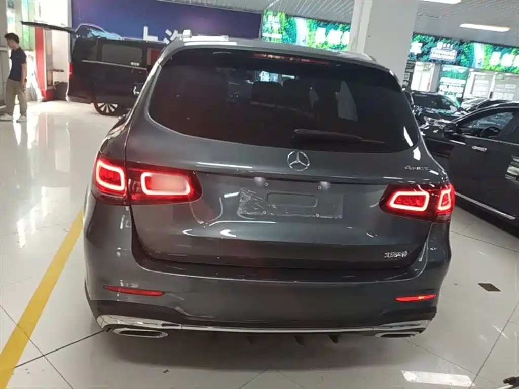 Mercedes-Benz GLC 2020 Facelift GLC 260 L 4MATIC Dynamic фото 6