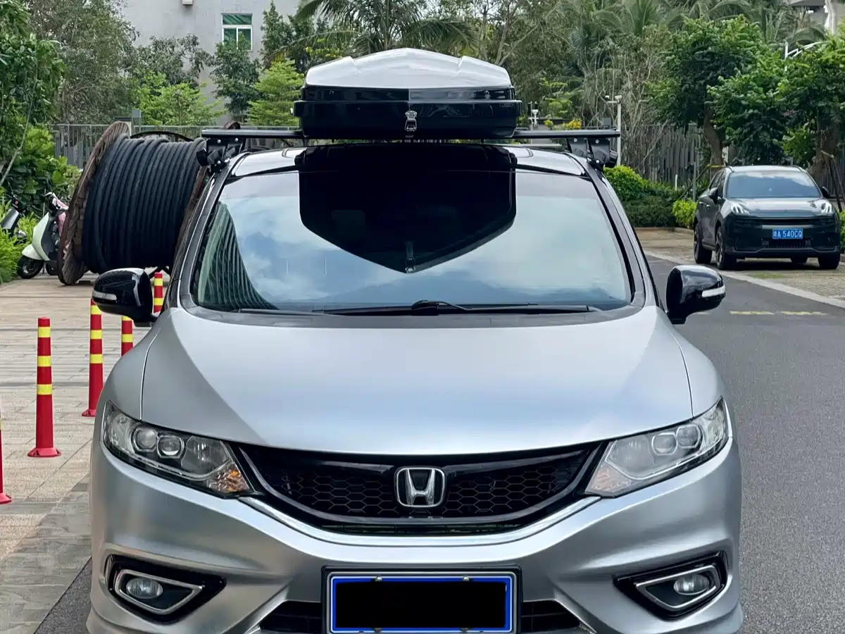 Honda Jade 2013 1.8L CVT Luxury 6-seater фото 2