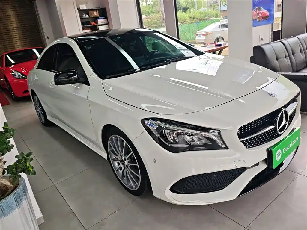Mercedes-Benz CLA (Import) 2018 CLA 220 4MATIC фото 4
