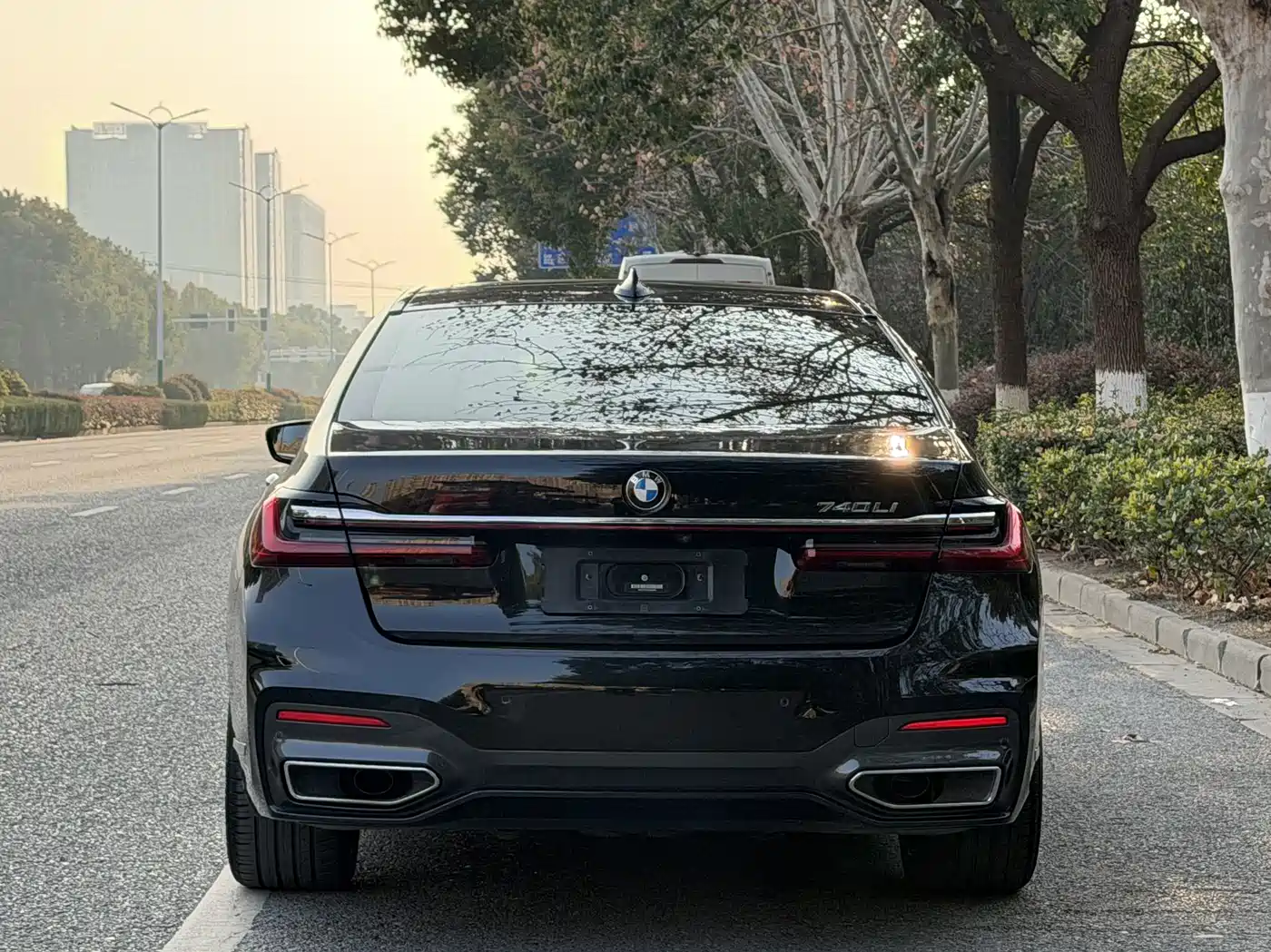 BMW 7 Series 2019 Facelift 740Li Exclusive M Sport Package фото 5