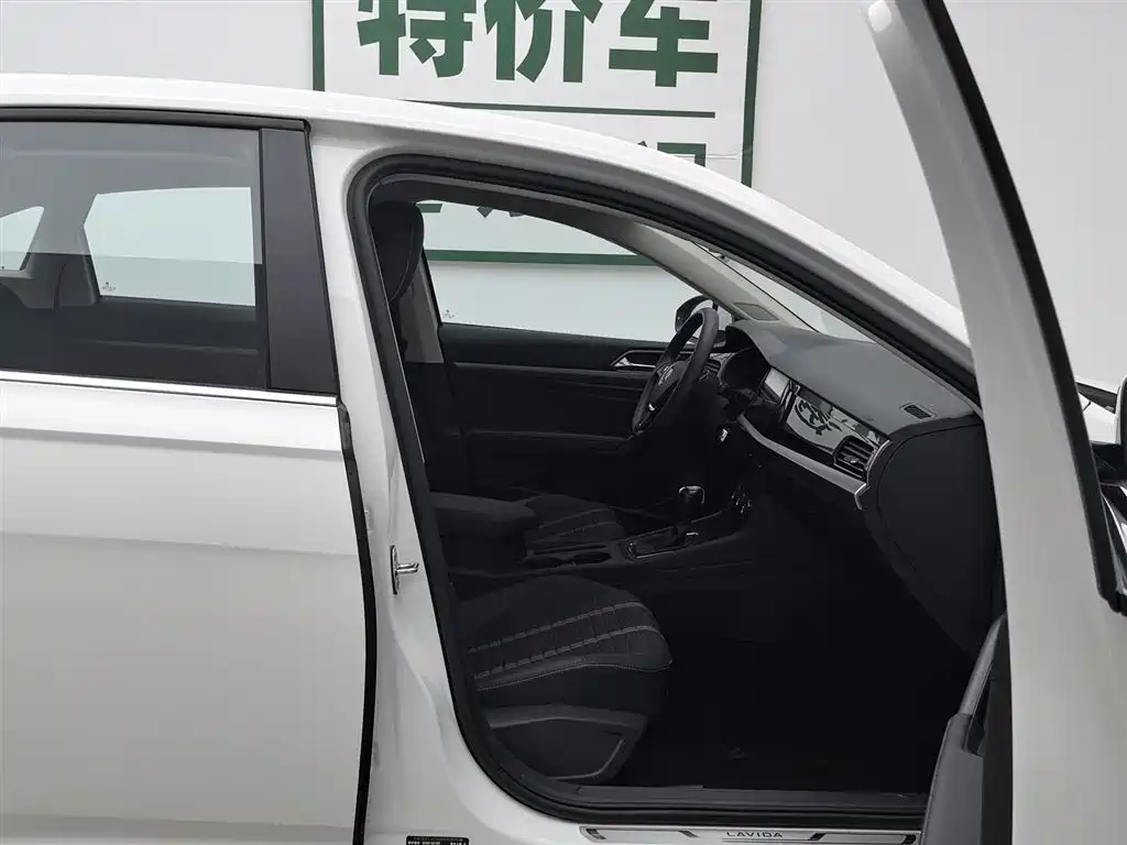 Volkswagen Lavida 2021 280TSI DSG Comfort Edition фото 23