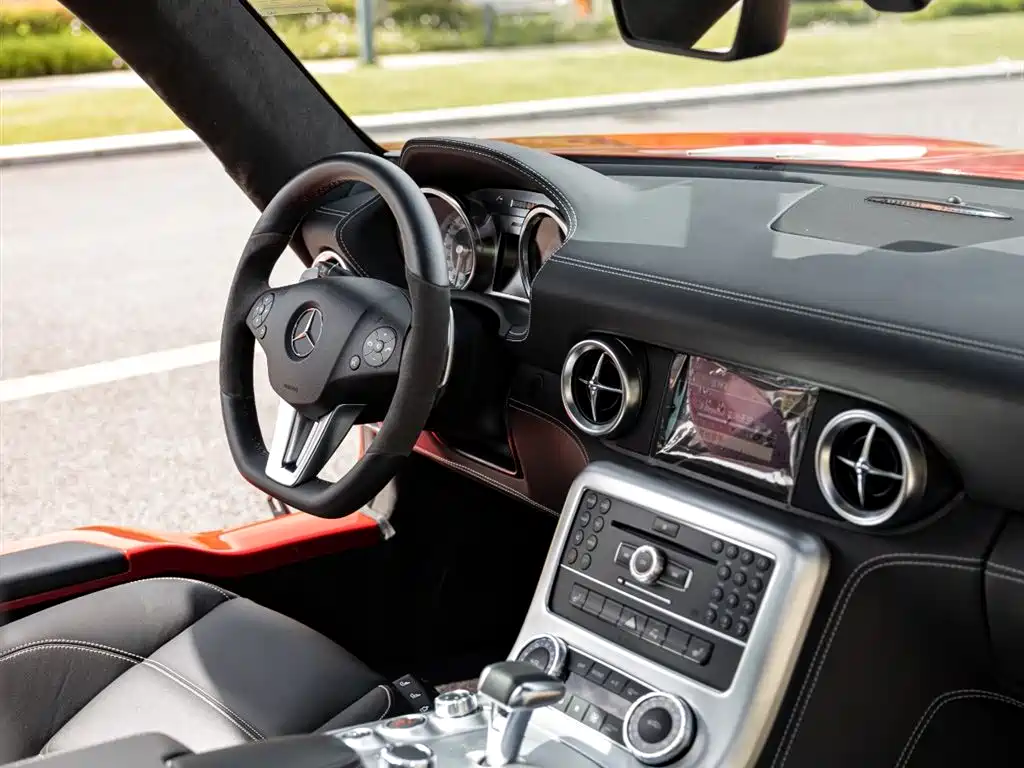 Mercedes-Benz SLS AMG 2011 SLS AMG фото 10