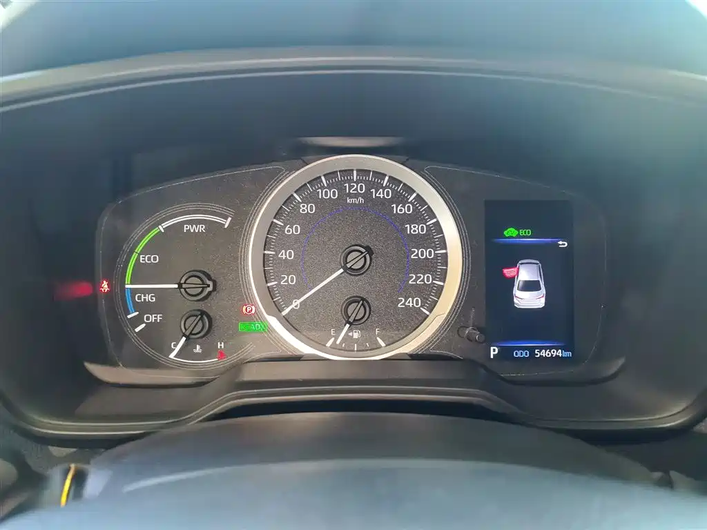 Toyota Corolla 2021 Hybrid 1.8L E-CVT Pioneer Edition фото 4