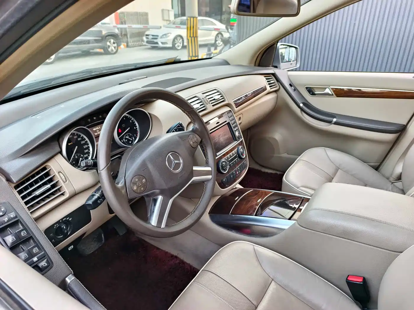 Mercedes-Benz R-Class 2011 R 300 L Business Class фото 7