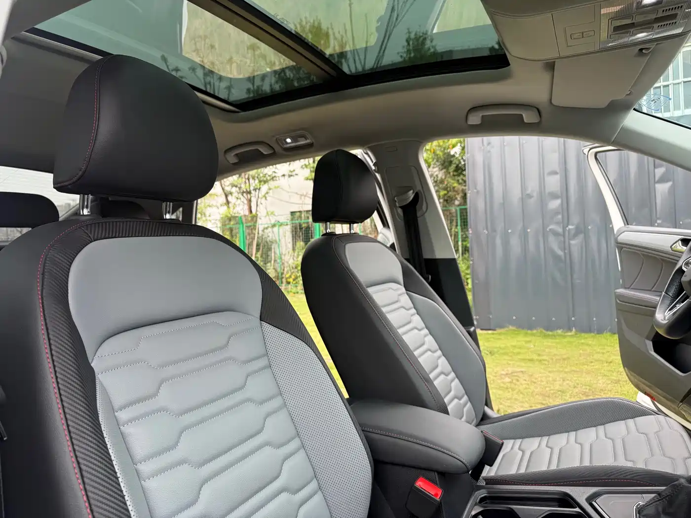 Volkswagen Tiguan X 2021 330TSI 2WD Flagship фото 14