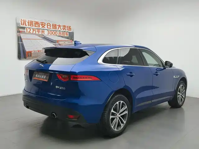 Jaguar F-PACE 2018 3.0 SC 4WD R-Sport Edition — фото 2