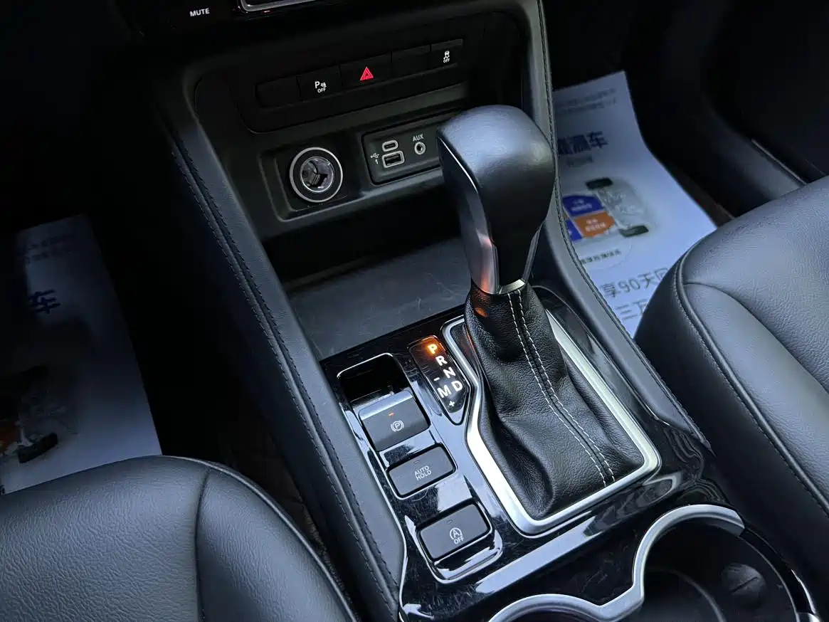 JEEP GRAND COMMANDER