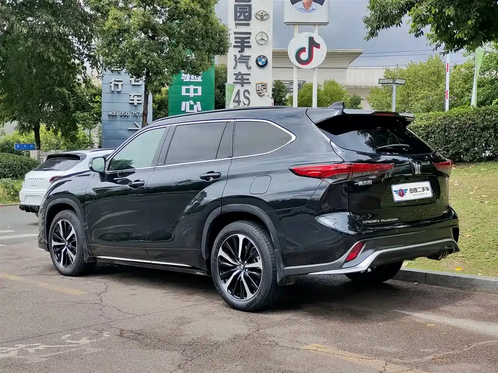 Toyota Crown Kluger 2022 2.0T 4WD Dynamic Edition фото 4