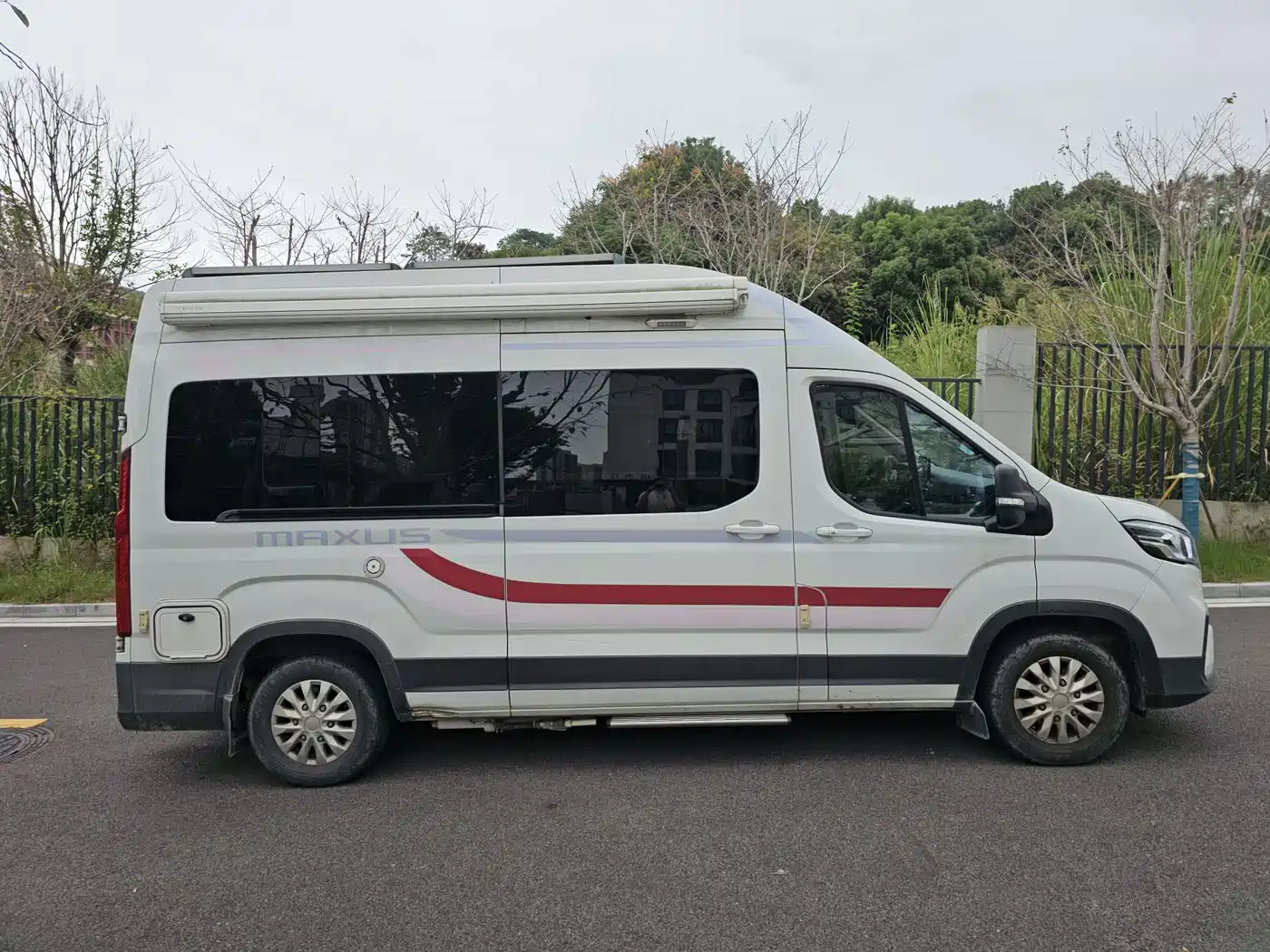 Maxus MAXUS V90 RV 2023 2021 2.0T Traveler V90 Self-contained Type B RV Flagship Version