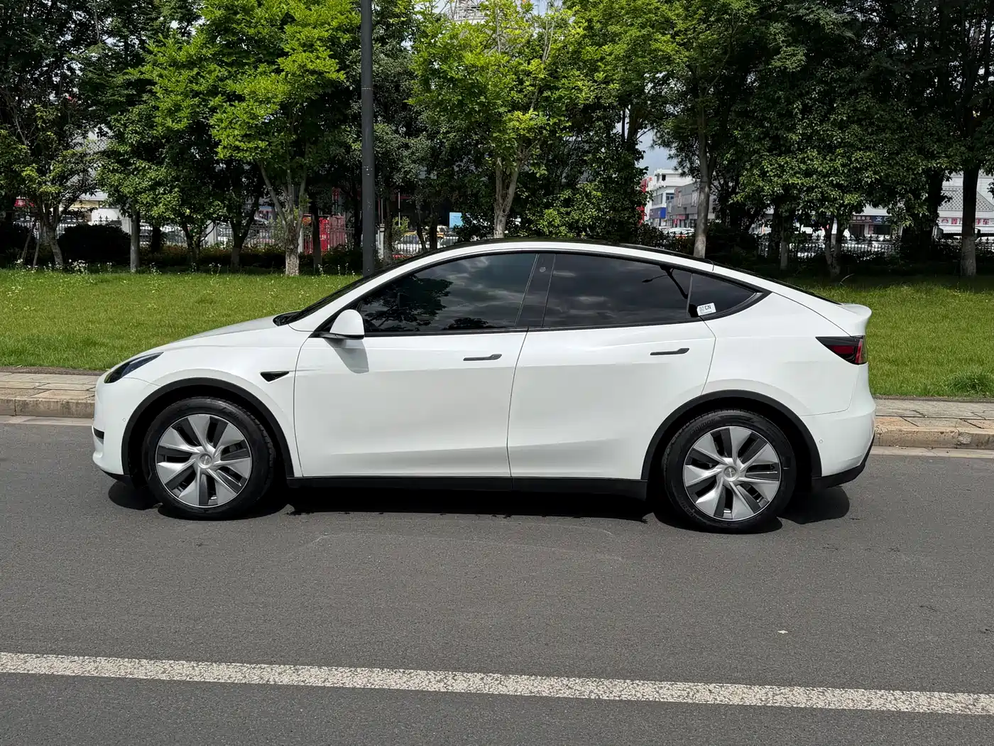 Фото 3 - Tesla Model Y