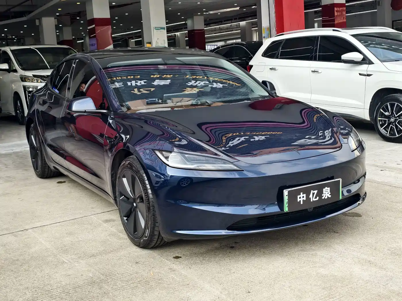 Tesla Model 3 2026 2025 Model Year Facelift Rear-Wheel Drive