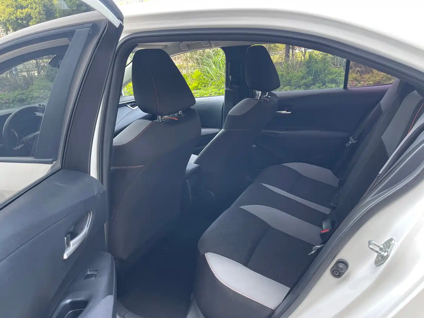 Toyota Corolla 2023 1.2T Pioneer Edition фото 10