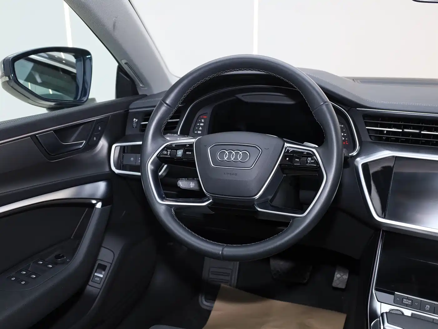 Audi A7L 2024 45TFSI S-line Dream Edition Crystal Package фото 25