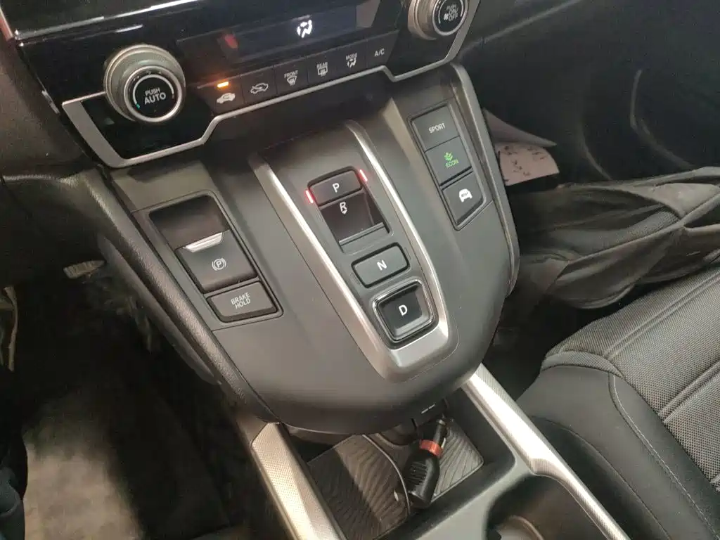 Фото 14 - Honda CR-V